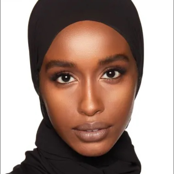 BNIB *SOLD OUT IN NA* CHARLOTTE TILBURY BEAUTY LIGHT WAND in GOLDGASM *TIKTOK🤩* - Picture 12 of 16